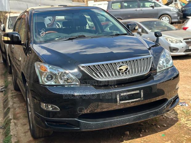 Toyota Harrier 2.4 2012 Black