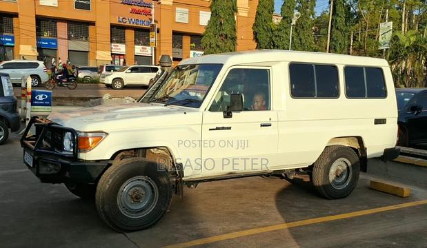 Toyota Land Cruiser Prado 2019 White