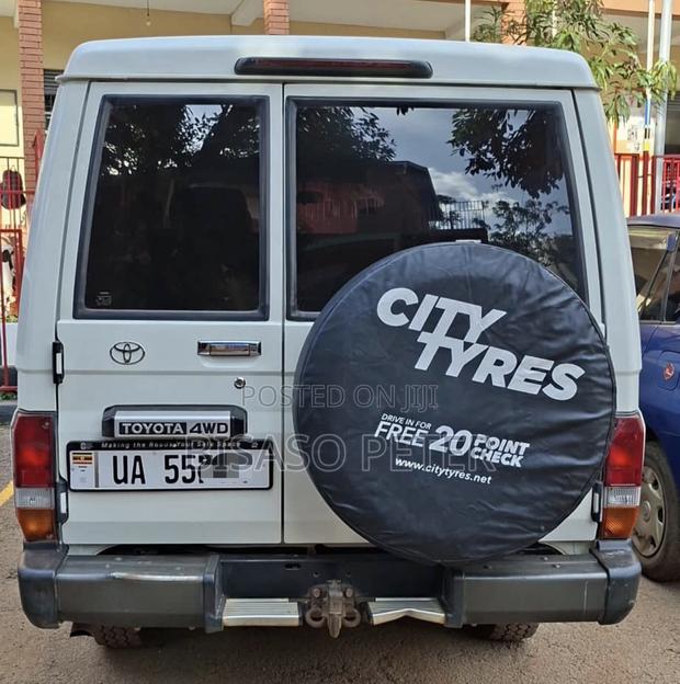 Toyota Land Cruiser Prado 2019 White