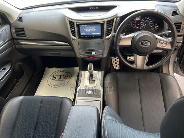Subaru Legacy 2012 Silver