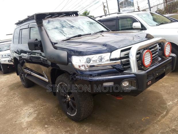 Toyota Land Cruiser 2020 Blue