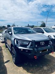 Toyota Hilux 2021 Gray for sale