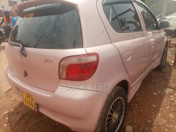 Toyota Vitz 1.0 FWD 3dr 1999 Pink