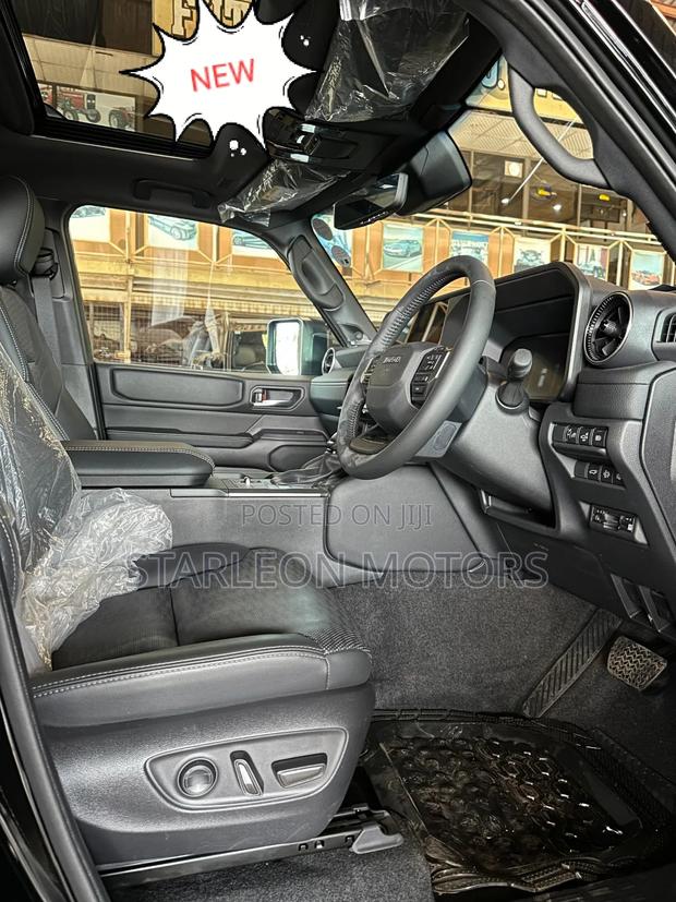New Toyota Land Cruiser Prado 2.8 2025 Black