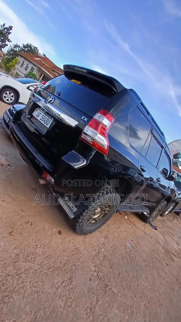 Toyota Land Cruiser Prado 2016 Black