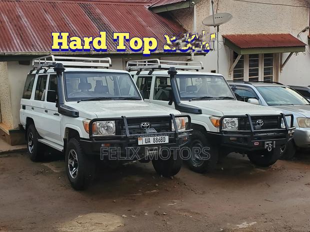 Toyota Land Cruiser 2016 White