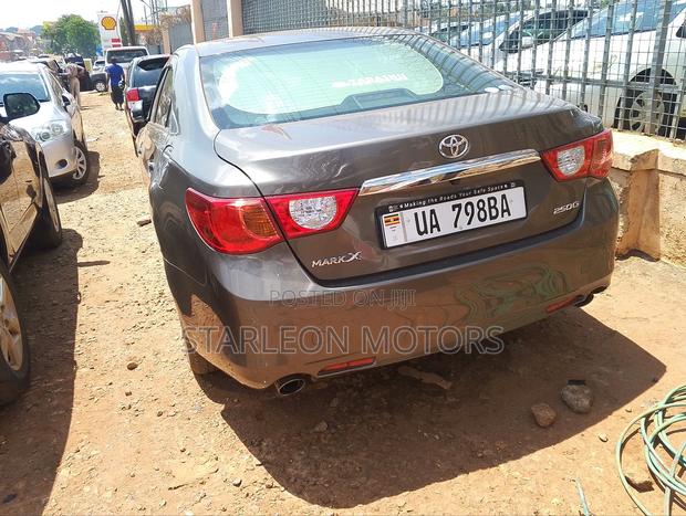 Toyota Mark X 2010 Gold