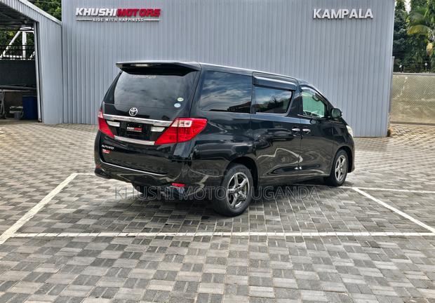 Toyota Alphard 2012 Black