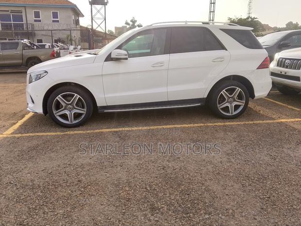 Mercedes-Benz GLE-Class GLE 250d 4MATIC 2017 White