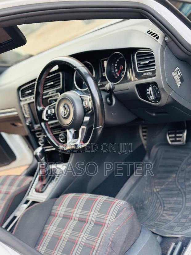 Volkswagen Golf GTI 2015 White