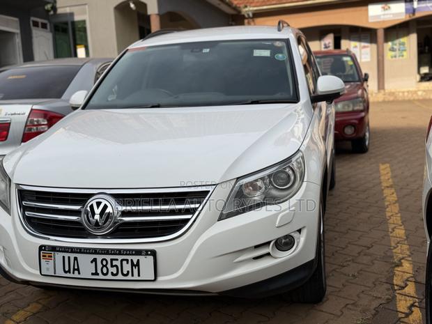 Volkswagen Tiguan 2010 White