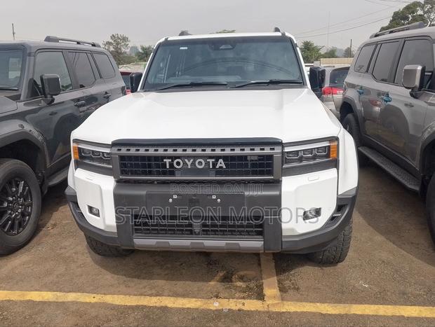 New Toyota Land Cruiser Prado 2.8 2024 White