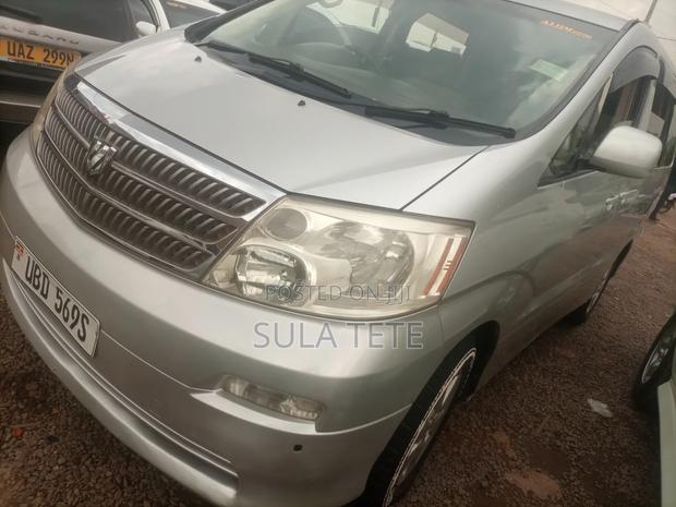 Toyota Alphard 2.4 Petrol FWD 2003 Silver