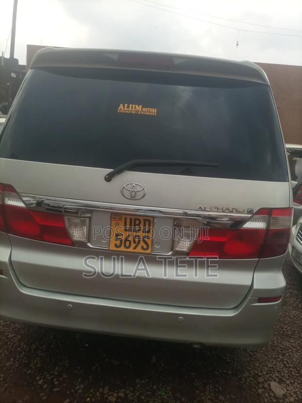 Toyota Alphard 2.4 Petrol FWD 2003 Silver