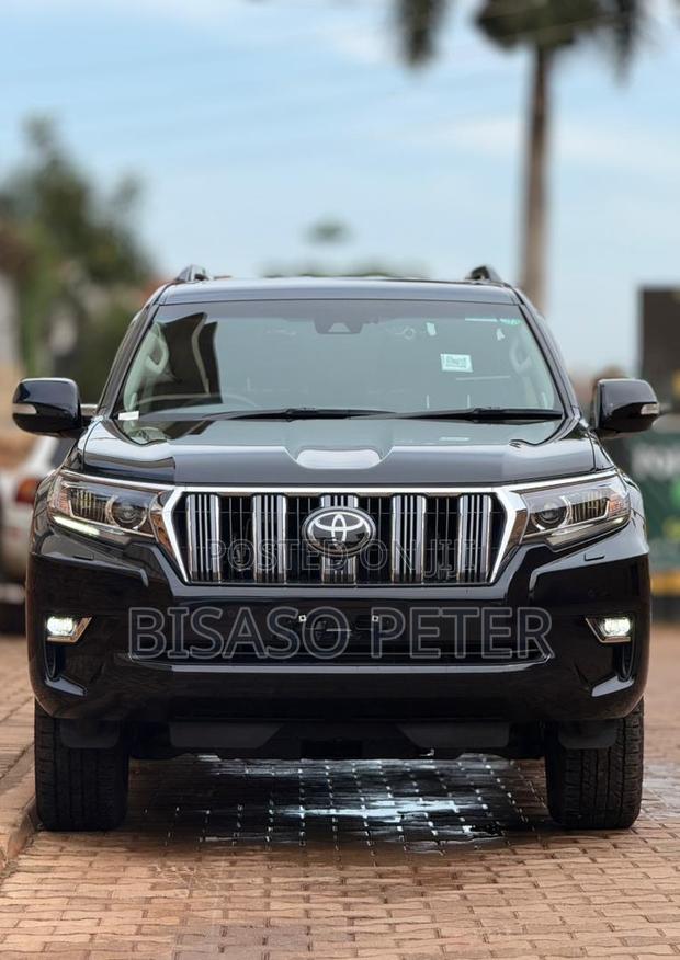 Toyota Land Cruiser Prado 2.8 2018 Black