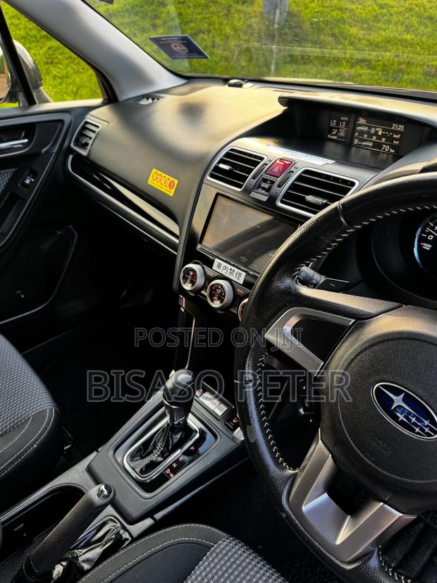 Subaru Forester 2017 Gray