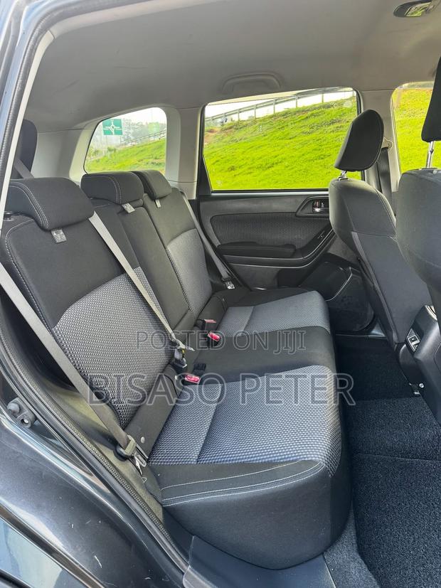 Subaru Forester 2017 Gray