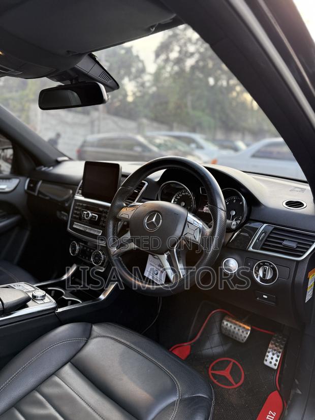Mercedes-Benz M Class ML350 4MATIC 4dr SUV AWD (3.5L 6cyl 7A) 2014