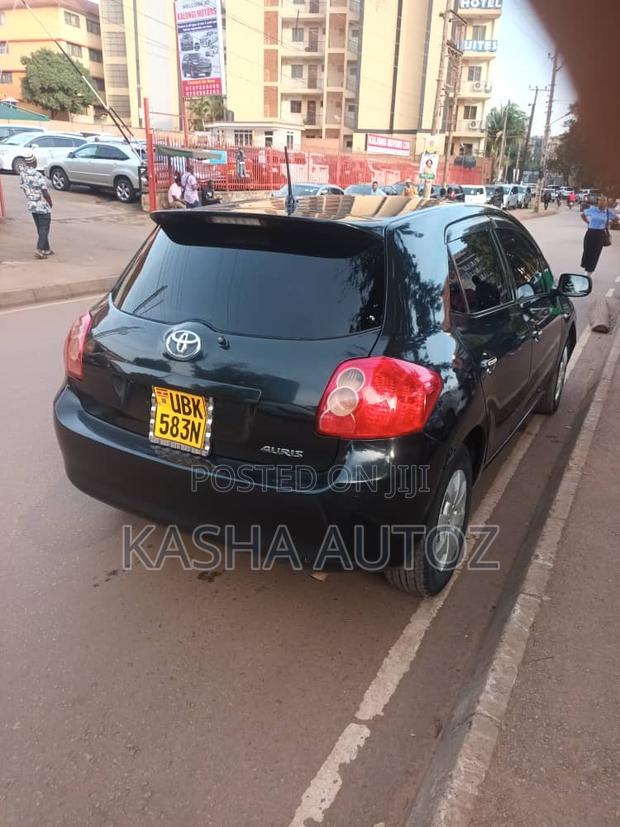 Toyota Auris 2009 Black