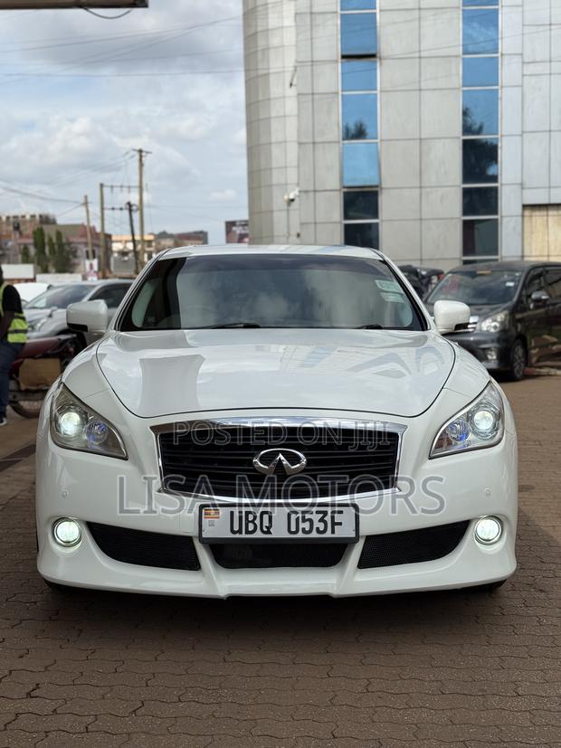 Nissan Fuga 2010 White