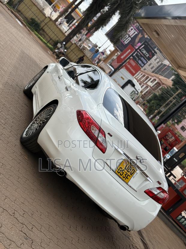 Nissan Fuga 2010 White