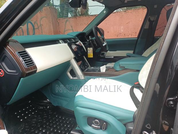 Land Rover Range Rover Vogue 2023 Black