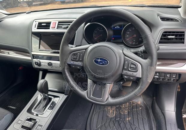 Subaru Legacy 2.5i Premium AWD 2016 Black