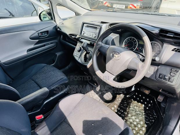 Toyota Wish 2010 White