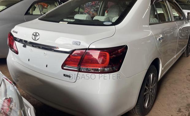 Toyota Premio 1.8 AWD 2016 White