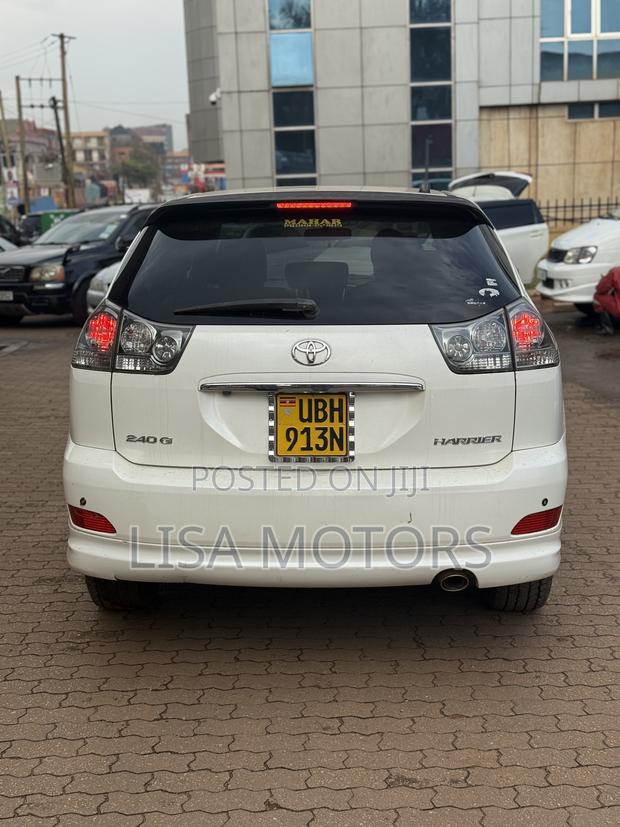 Toyota Harrier 2.4 2007 White