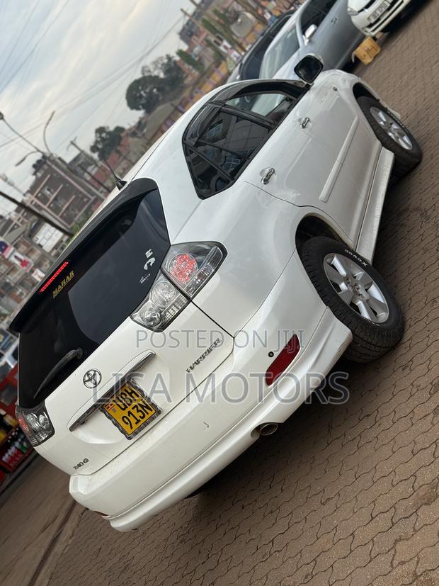 Toyota Harrier 2.4 2007 White