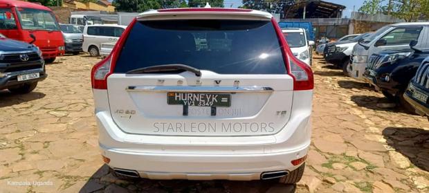 Volvo XC60 T6 Platinum AWD 2014 White