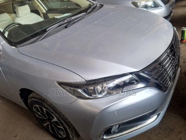 Toyota Premio 1.8 AWD 2018 Silver
