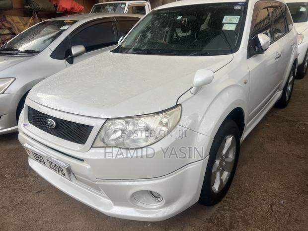 Subaru Forester 2010 White