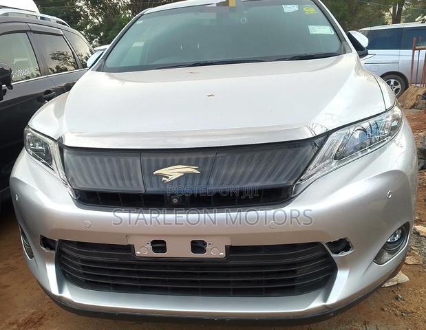 Toyota Harrier 2.0 2017 Silver