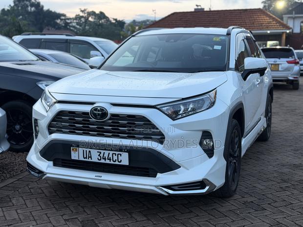 Toyota RAV4 2020 White