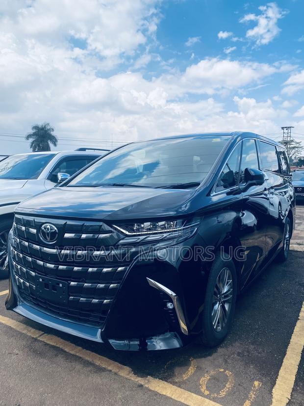 New Toyota Alphard 2.4 Petrol AWD 2023 Black