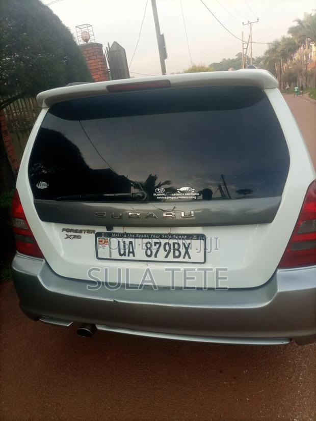 Subaru Forester Automatic 2004 White