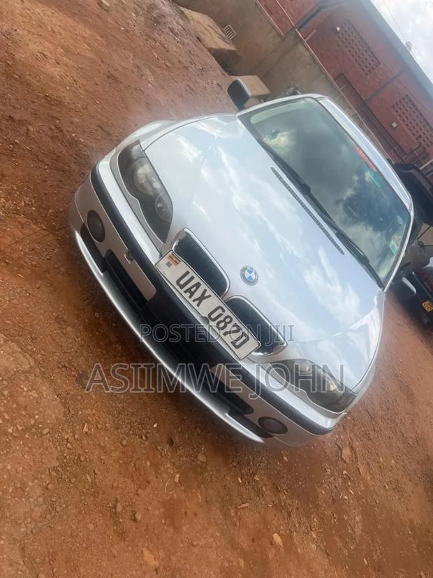 BMW 320i 2004 Silver