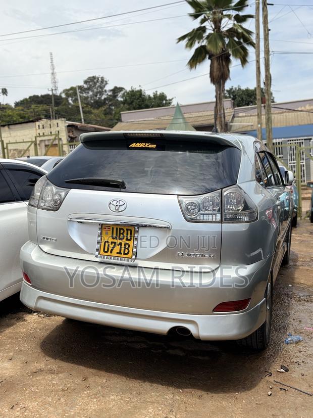 Toyota Harrier 2007 Silver