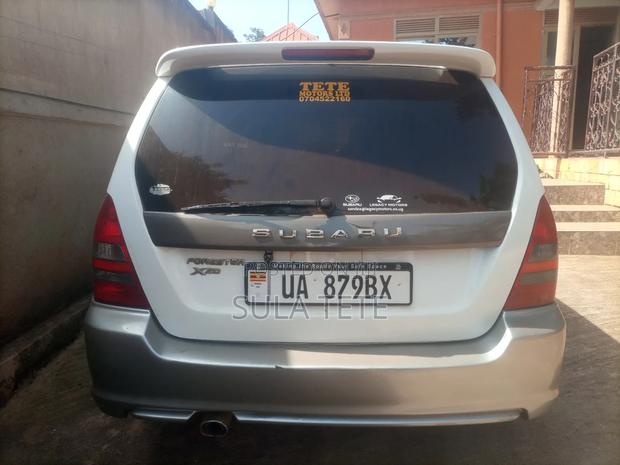 Subaru Forester Automatic 2004 White