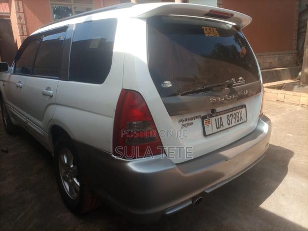 Subaru Forester Automatic 2004 White