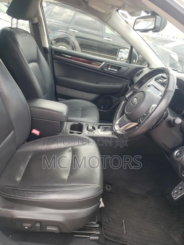 Subaru Outback 2.5i AWD 2016 White