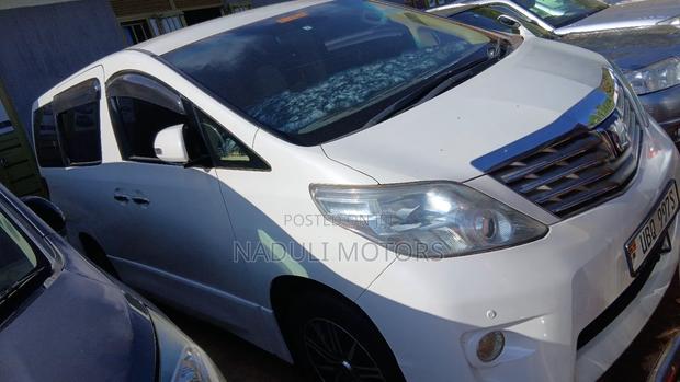 Toyota Alphard 2010 White