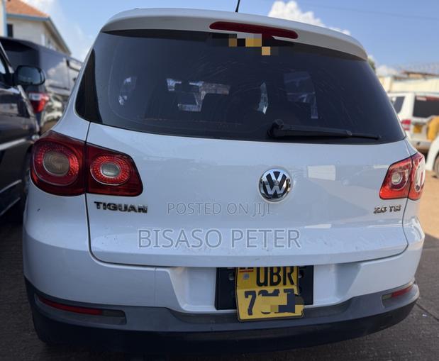 Volkswagen Tiguan 2010 White