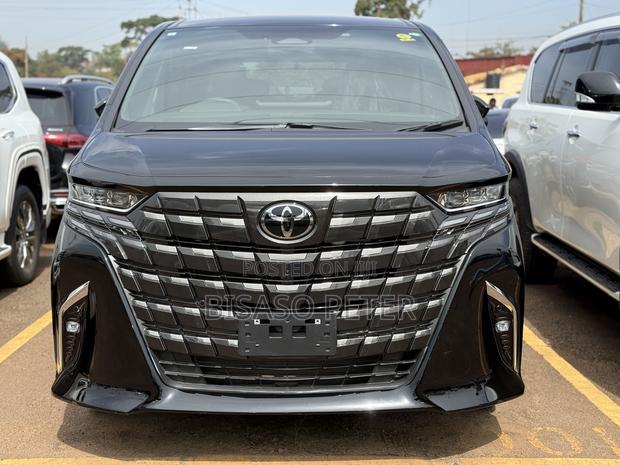 Toyota Alphard 2024 Black