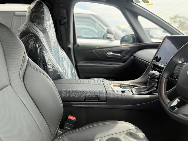 Toyota Alphard 2024 Black