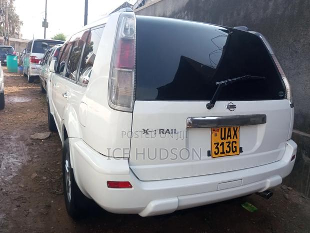 Nissan X-Trail 2005 White