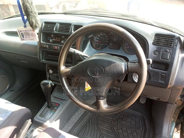 Toyota RAV4 1999 Green