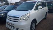 Toyota Noah 2.0 143hp AWD (8 Seater) 2010 White for sale